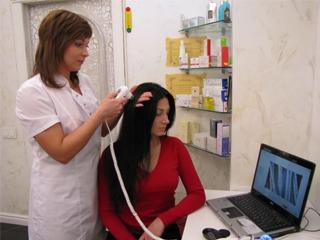 Если дергать волосы болит голова