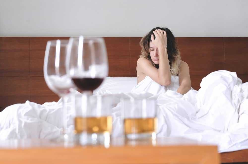 Алкоголь вызвал приступ мигрени у женщины